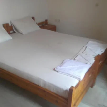 Spamandos Guest house Palaiochora